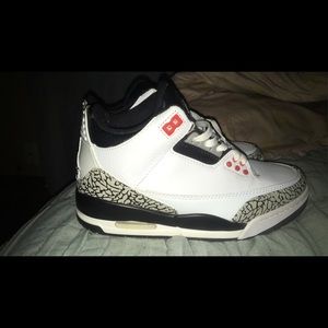 Jordan 4s